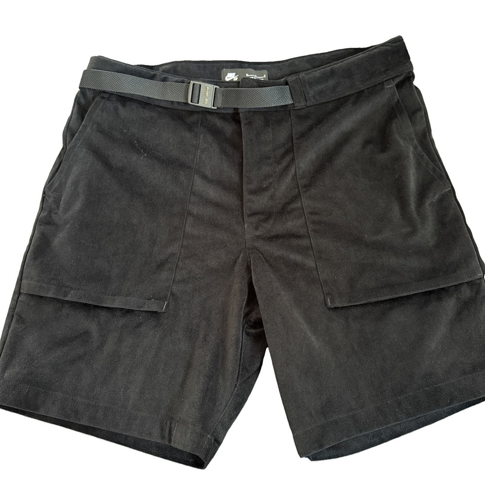 Nike SB Shorts Mens 34 Black Velvet Corduroy Belted Skateboard Pants EUC